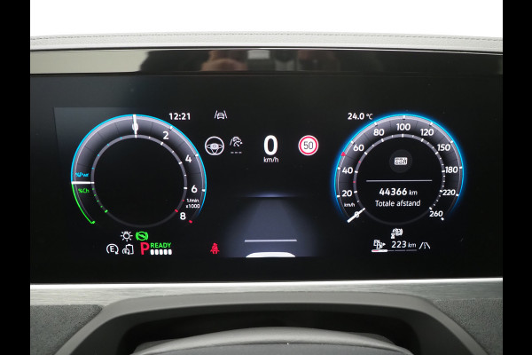 Volkswagen Passat Variant 1.5 eHybrid R-Line Black | 5 Jaar Garantie | Leder | Stoelventilatie | Trekhaak | Massage | 360 | HUD | Keyless