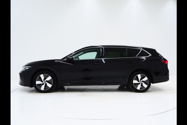 Volkswagen Passat Variant 1.5 eHybrid Business | Leder/Alcantara | Massage | Trekhaak | HUD | Camera | Memory | Sfeerlicht | Carplay