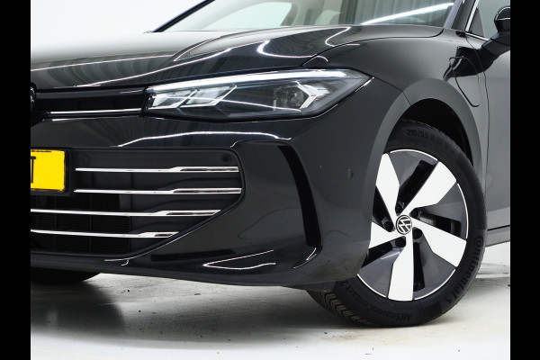 Volkswagen Passat Variant 1.5 eHybrid Business | Leder/Alcantara | Massage | Trekhaak | HUD | Camera | Memory | Sfeerlicht | Carplay