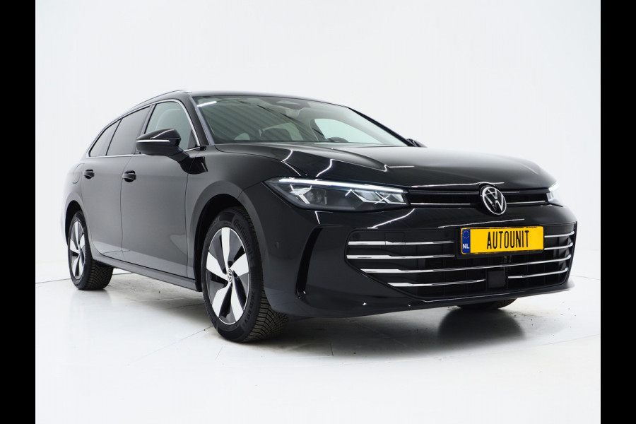 Volkswagen Passat Variant 1.5 eHybrid Business | Leder/Alcantara | Massage | Trekhaak | HUD | Camera | Memory | Sfeerlicht | Carplay
