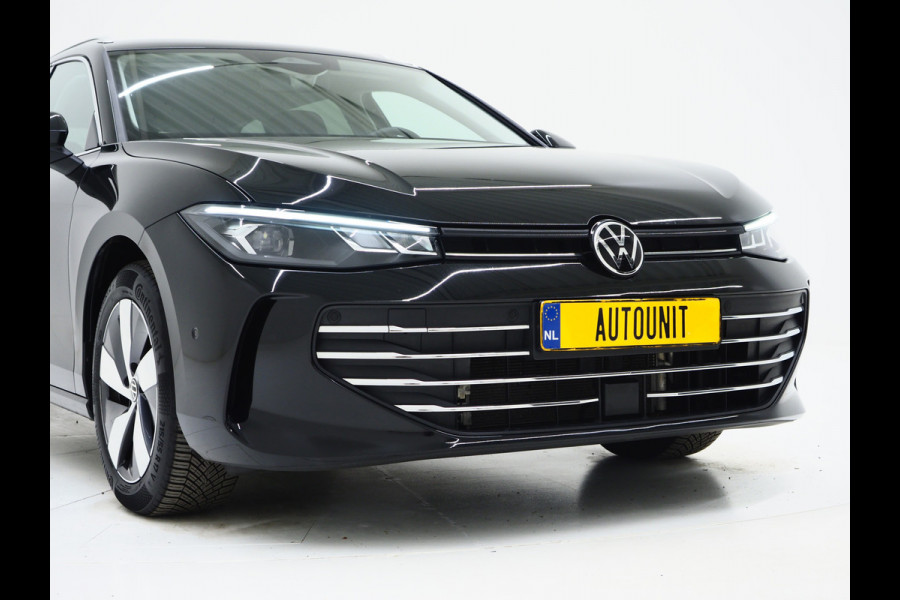 Volkswagen Passat Variant 1.5 eHybrid Business | Leder/Alcantara | Massage | Trekhaak | HUD | Camera | Memory | Sfeerlicht | Carplay