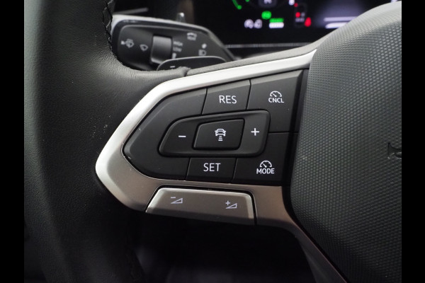 Volkswagen Passat Variant 1.5 eHybrid Business | Leder/Alcantara | Massage | Trekhaak | HUD | Camera | Memory | Sfeerlicht | Carplay