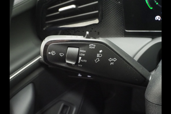 Volkswagen Passat Variant 1.5 eHybrid Business | Leder/Alcantara | Massage | Trekhaak | HUD | Camera | Memory | Sfeerlicht | Carplay