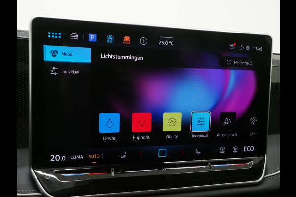Volkswagen Passat Variant 1.5 eHybrid Business | Leder/Alcantara | Massage | Trekhaak | HUD | Camera | Memory | Sfeerlicht | Carplay