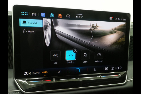 Volkswagen Passat Variant 1.5 eHybrid Business | Leder/Alcantara | Massage | Trekhaak | HUD | Camera | Memory | Sfeerlicht | Carplay