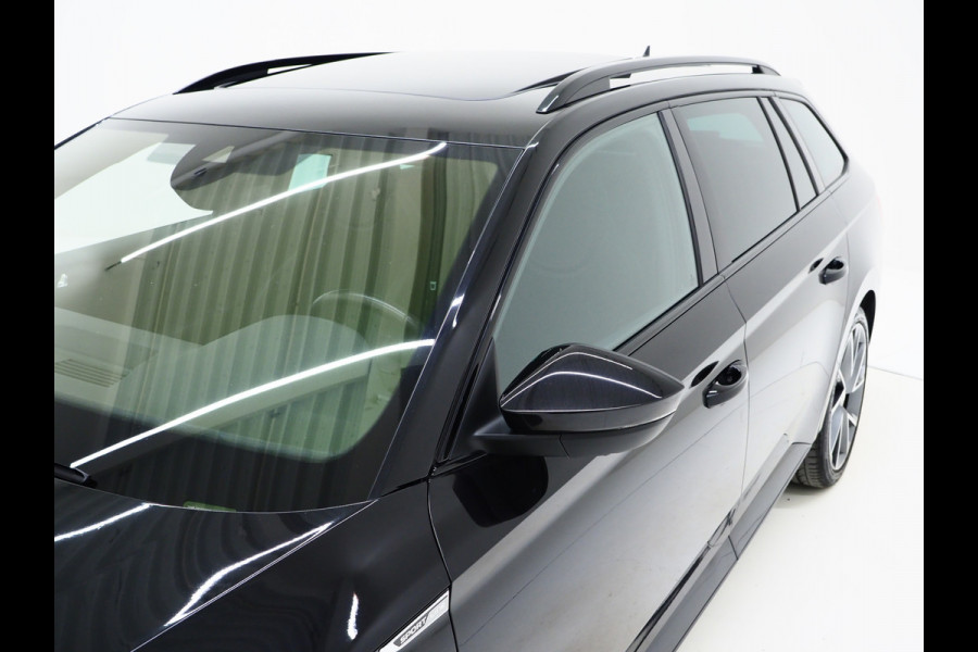 Škoda Superb Combi 1.4 TSI iV Sportline | Leder/Alcantara | Trekhaak | Carbon | Canton | Memory | Sfeerlicht | Keyless