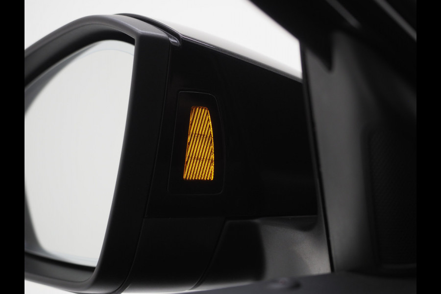 Škoda Superb Combi 1.4 TSI iV Sportline | Leder/Alcantara | Trekhaak | Carbon | Canton | Memory | Sfeerlicht | Keyless