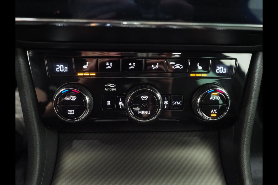 Škoda Superb Combi 1.4 TSI iV Sportline | Leder/Alcantara | Trekhaak | Carbon | Canton | Memory | Sfeerlicht | Keyless