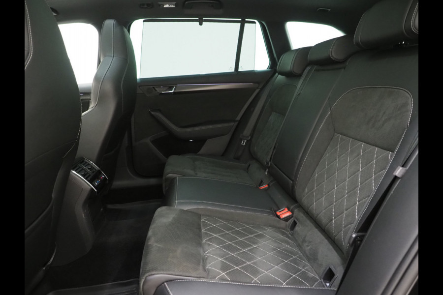 Škoda Superb Combi 1.4 TSI iV Sportline | Leder/Alcantara | Trekhaak | Carbon | Canton | Memory | Sfeerlicht | Keyless