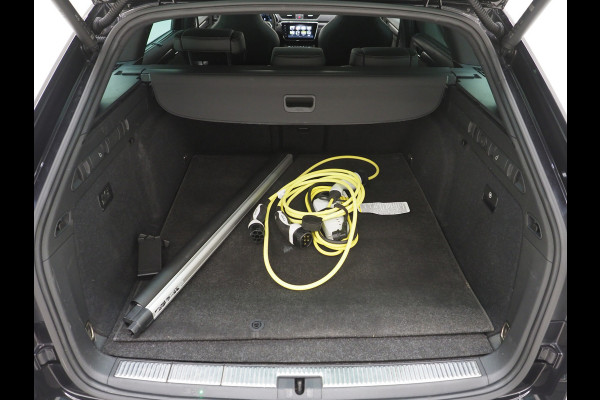 Škoda Superb Combi 1.4 TSI iV Sportline | Leder/Alcantara | Trekhaak | Carbon | Canton | Memory | Sfeerlicht | Keyless