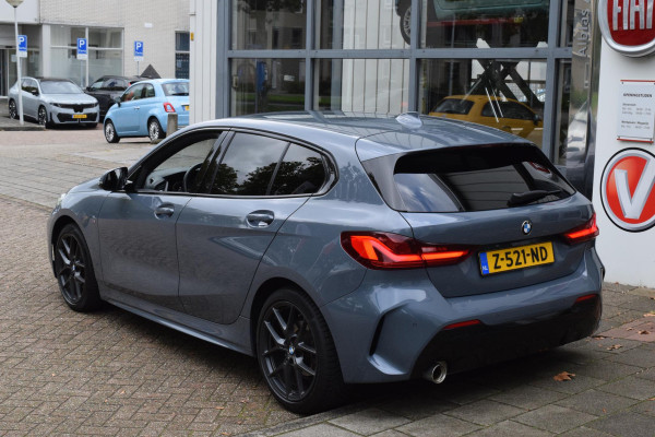 BMW 1-serie 118i|M-Sport|M-stoelen|Elek.klep|18"|Sfeer|Carplay