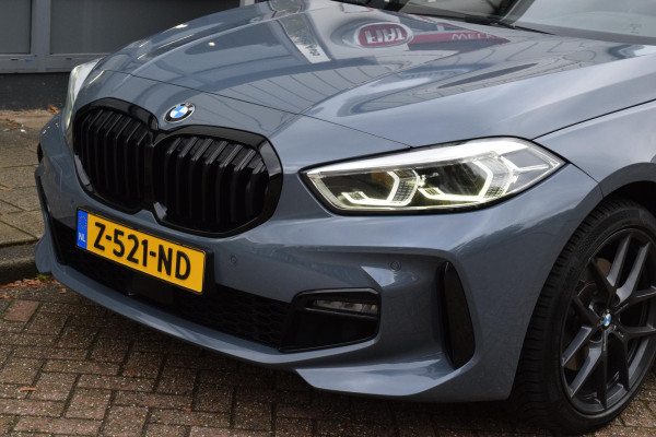 BMW 1-serie 118i|M-Sport|M-stoelen|Elek.klep|18"|Sfeer|Carplay