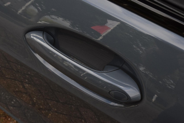 BMW 1-serie 118i|M-Sport|M-stoelen|Elek.klep|18"|Sfeer|Carplay