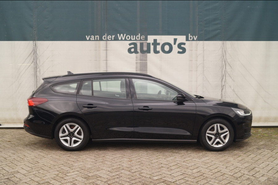 Ford Focus Wagon 1.0 EcoBoost 124pk Hybrid Connected -NAVI-AIRCO-PDC-