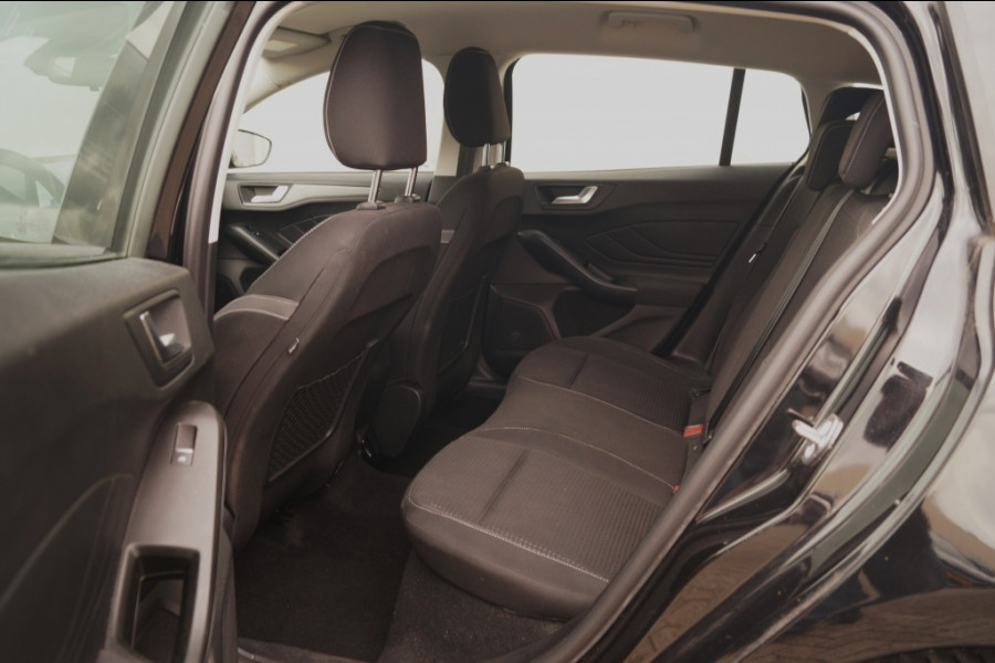 Ford Focus Wagon 1.0 EcoBoost 124pk Hybrid Connected -NAVI-AIRCO-PDC-