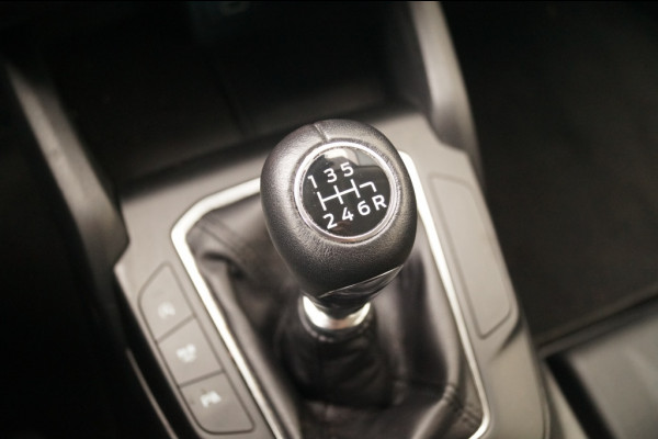 Ford Focus Wagon 1.0 EcoBoost 124pk Hybrid Connected -NAVI-AIRCO-PDC-