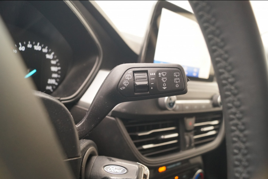 Ford Focus Wagon 1.0 EcoBoost 124pk Hybrid Connected -NAVI-AIRCO-PDC-