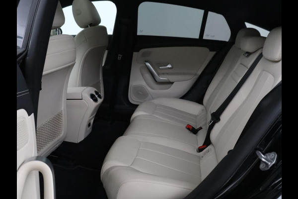Mercedes-Benz CLA-Klasse Shooting Brake 250 e Business Solution Luxury Limited | SOH 94,3% | Pano.Dak | Camera | Apple Carplay | LED | Keyless Entry |