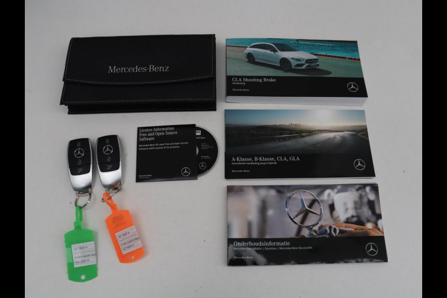 Mercedes-Benz CLA-Klasse Shooting Brake 250 e Business Solution Luxury Limited | SOH 94,3% | Pano.Dak | Camera | Apple Carplay | LED | Keyless Entry |