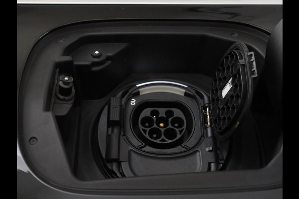 Mercedes-Benz CLA-Klasse Shooting Brake 250 e Business Solution Luxury Limited | SOH 94,3% | Pano.Dak | Camera | Apple Carplay | LED | Keyless Entry |