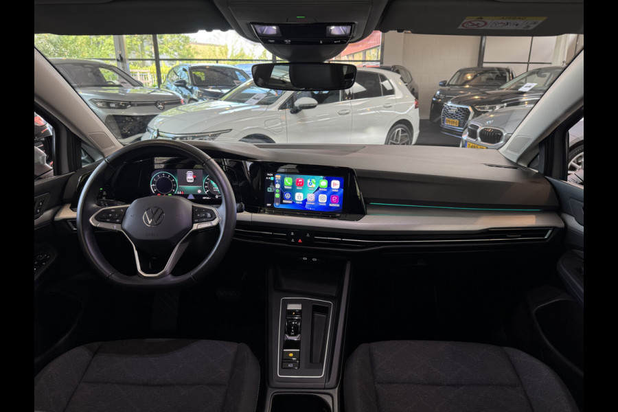 Volkswagen Golf 1.5 eTSI DSG LIFE BUSINESS CAMERA/ACC/CARPLAY/SFEERVERL.