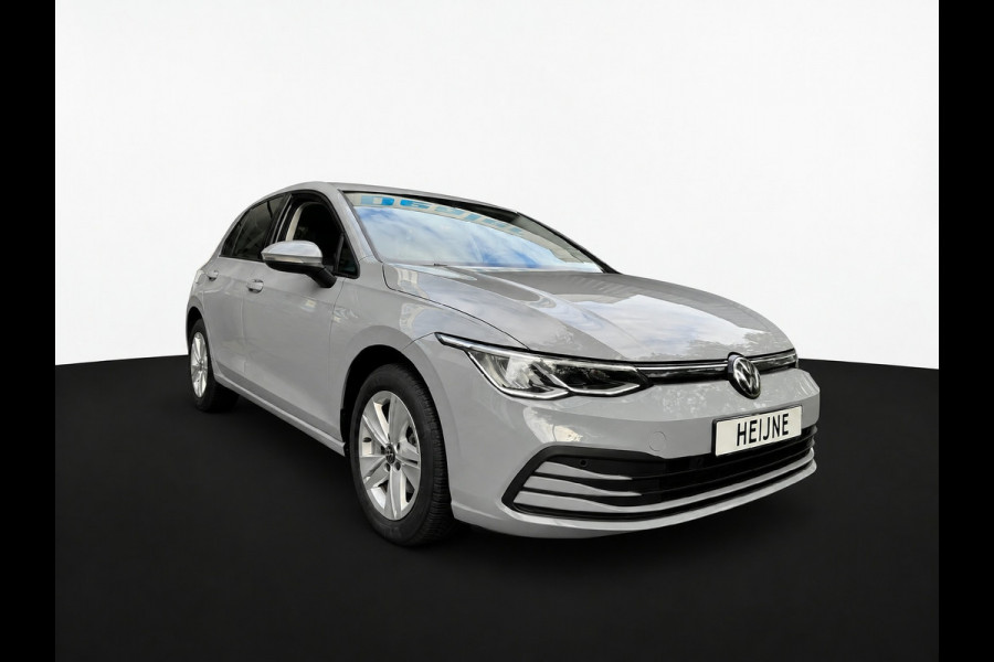 Volkswagen Golf 1.5 eTSI DSG LIFE BUSINESS CAMERA/ACC/CARPLAY/SFEERVERL.