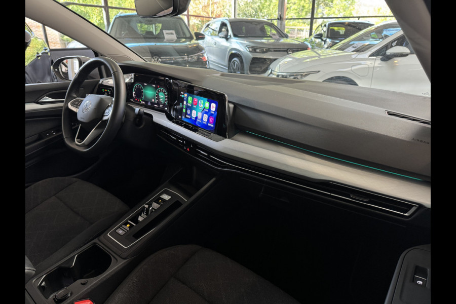 Volkswagen Golf 1.5 eTSI DSG LIFE BUSINESS CAMERA/ACC/CARPLAY/SFEERVERL.