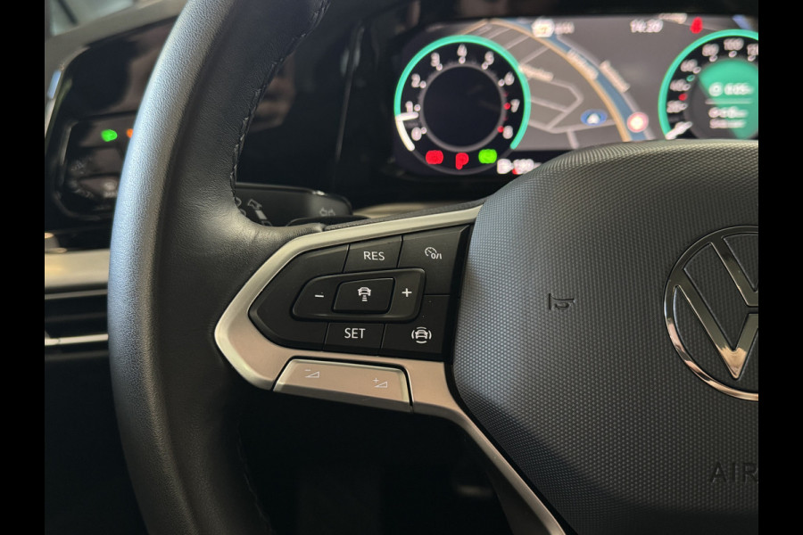 Volkswagen Golf 1.5 eTSI DSG LIFE BUSINESS CAMERA/ACC/CARPLAY/SFEERVERL.