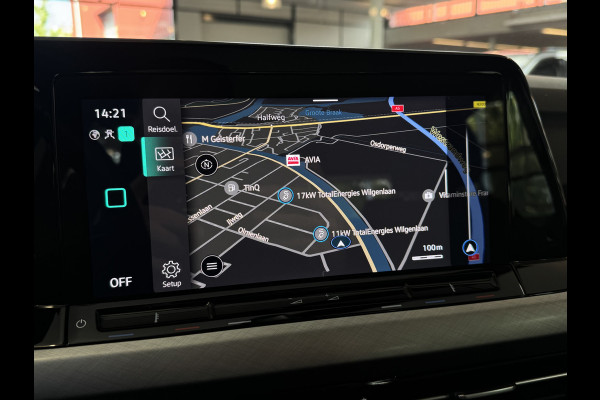 Volkswagen Golf 1.5 eTSI DSG LIFE BUSINESS CAMERA/ACC/CARPLAY/SFEERVERL.