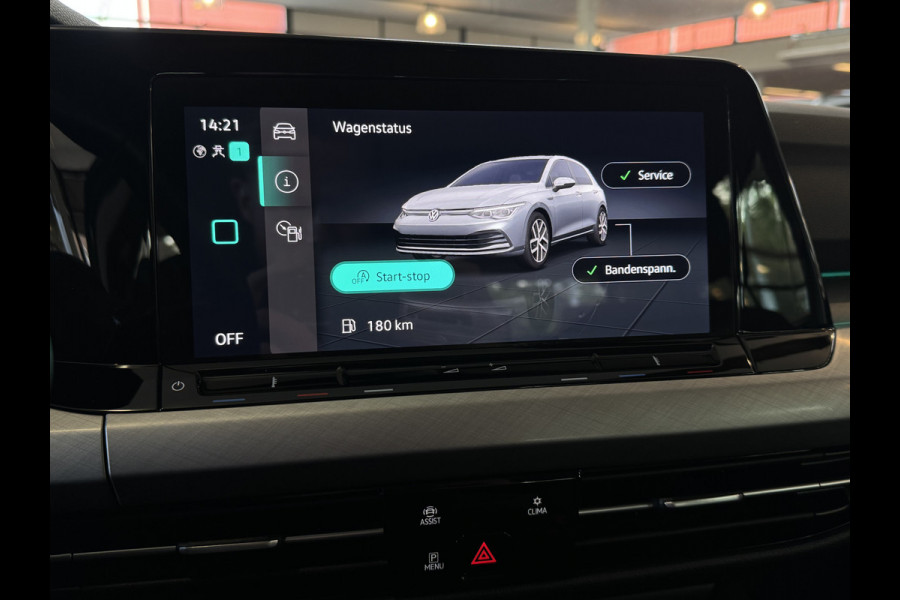 Volkswagen Golf 1.5 eTSI DSG LIFE BUSINESS CAMERA/ACC/CARPLAY/SFEERVERL.