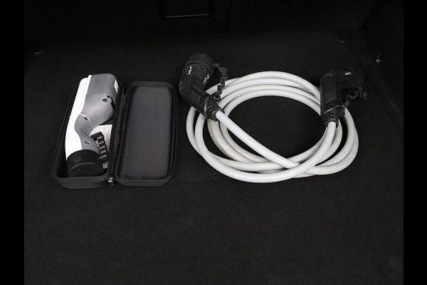 Kia Ev6 GT-Line AWD 77.4 kWh SOH 95,6% | Head-up display | 360 Camera | Adaptive cruise | Carplay | Meridian Surround | Stoel ventilatie | Memory | Massage stoelen |