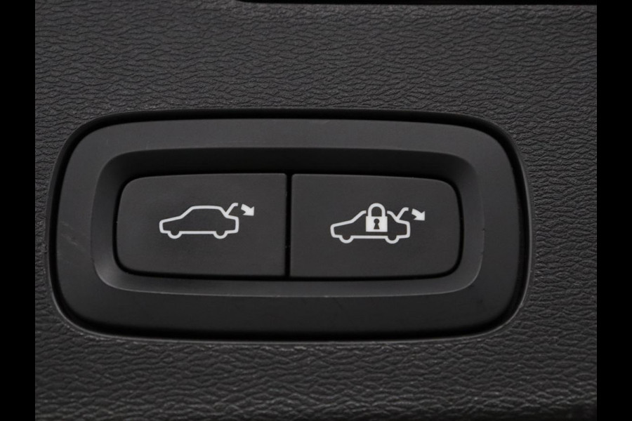 Volvo V60 2.0 T6 AWD Inscription | 310PK | Pano.dak | Trekhaak | Stuur/stoel verwarming | Head-up display | Adaptive Cruise control | Carplay | Memory | Harman Kardon |