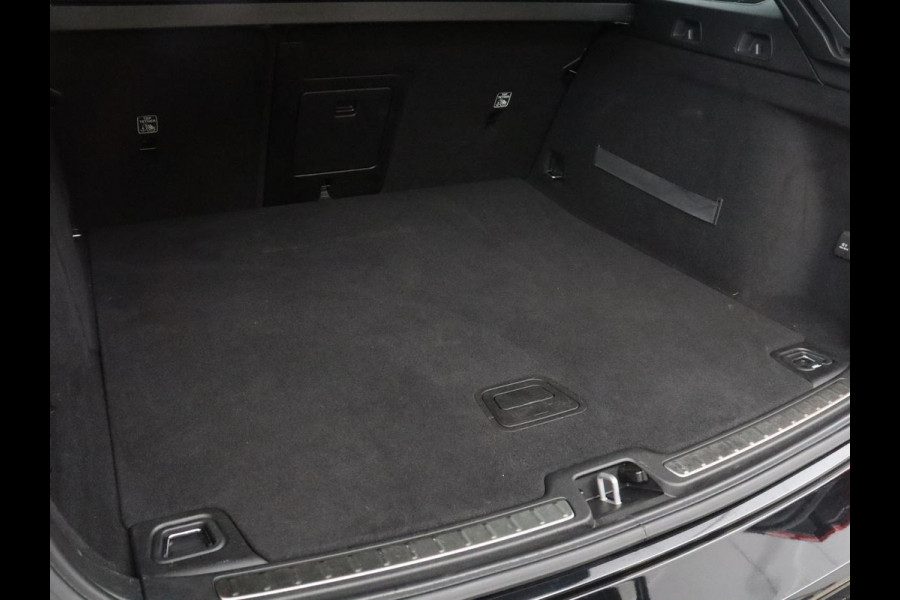 Volvo V60 2.0 T6 AWD Inscription | 310PK | Pano.dak | Trekhaak | Stuur/stoel verwarming | Head-up display | Adaptive Cruise control | Carplay | Memory | Harman Kardon |
