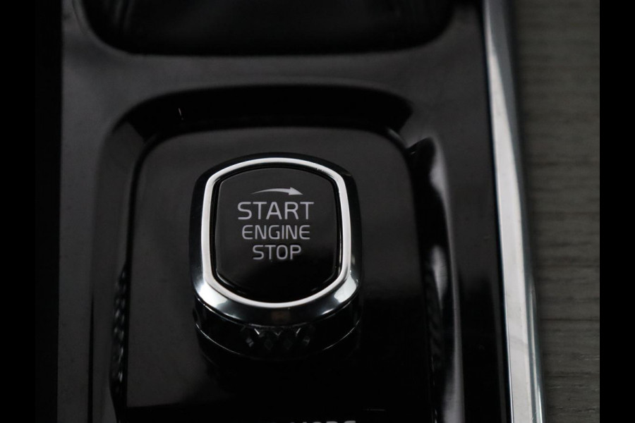 Volvo V60 2.0 T6 AWD Inscription | 310PK | Pano.dak | Trekhaak | Stuur/stoel verwarming | Head-up display | Adaptive Cruise control | Carplay | Memory | Harman Kardon |