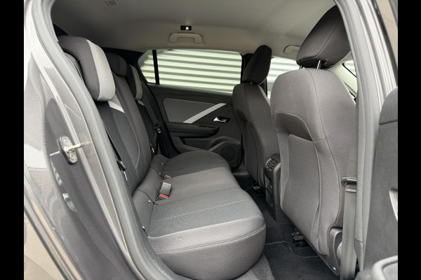 Opel Astra 1.2 Business Edition 2e Eigenaar|Navi|Carplay|D-riem vv in 2026|360 Camera|Clima|Cruise|Stoleverwarming|N.A.P|APK tot 07-2028