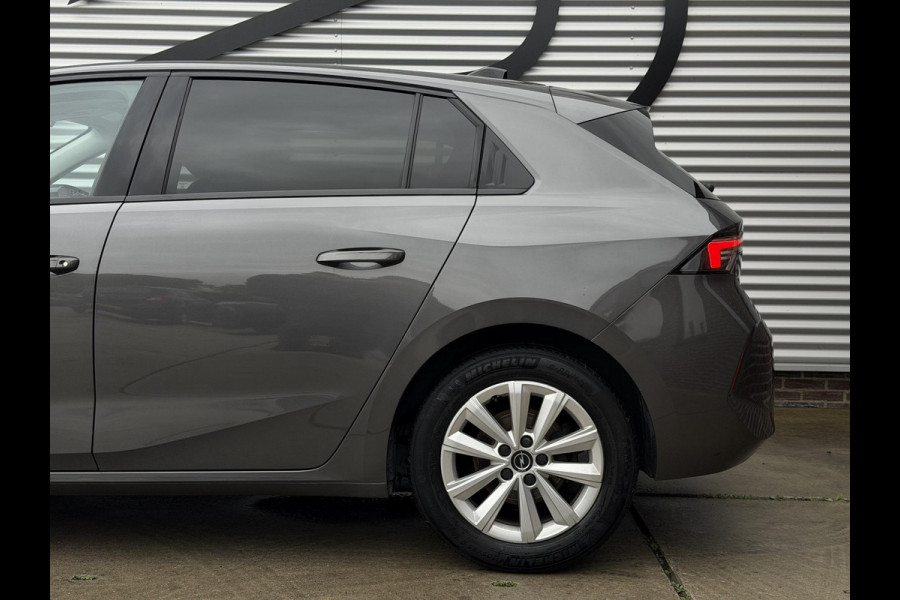 Opel Astra 1.2 Business Edition 2e Eigenaar|Navi|Carplay|D-riem vv in 2026|360 Camera|Clima|Cruise|Stoleverwarming|N.A.P|APK tot 07-2028