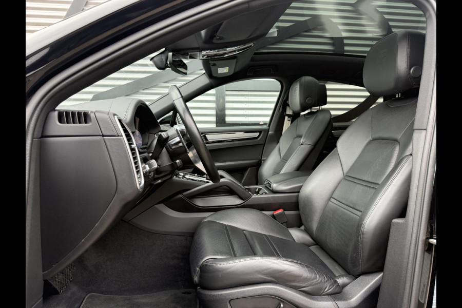 Porsche Cayenne Coupé 3.0 E-Hybrid Pano|Chrono|360 Camera|Bose|Leder|Navi|Trekhaak|Dealer Onderhouden|2e Eigenaar|APK tot 01-2028