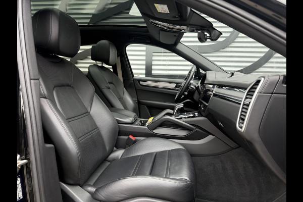 Porsche Cayenne Coupé 3.0 E-Hybrid Pano|Chrono|360 Camera|Bose|Leder|Navi|Trekhaak|Dealer Onderhouden|2e Eigenaar|APK tot 01-2028