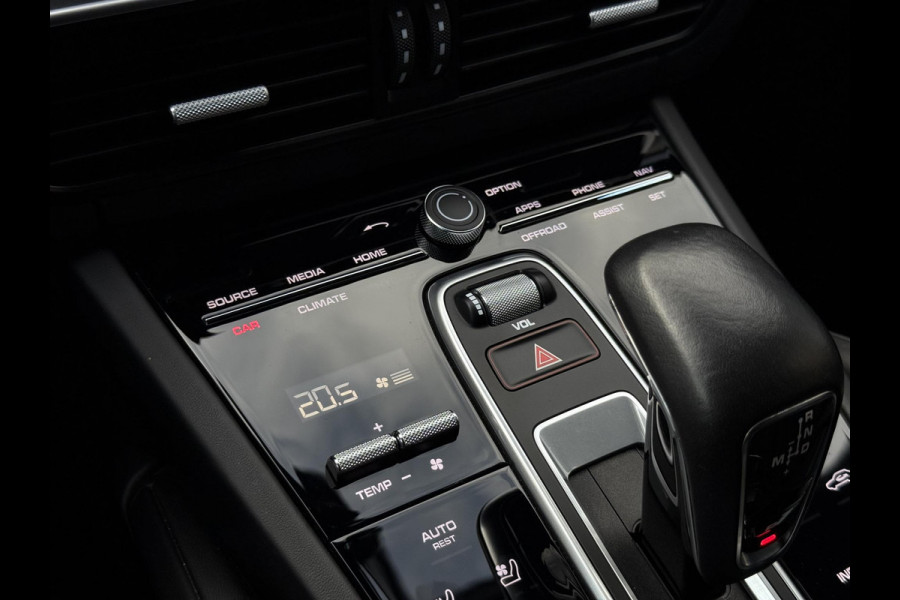 Porsche Cayenne Coupé 3.0 E-Hybrid Pano|Chrono|360 Camera|Bose|Leder|Navi|Trekhaak|Dealer Onderhouden|2e Eigenaar|APK tot 01-2028