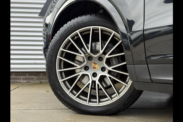 Porsche Cayenne Coupé 3.0 E-Hybrid Pano|Chrono|360 Camera|Bose|Leder|Navi|Trekhaak|Dealer Onderhouden|2e Eigenaar|APK tot 01-2028