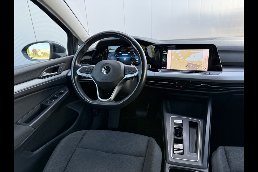 Volkswagen Golf 1.0 eTSI 110pk DSG | Acc | Navi | Camera