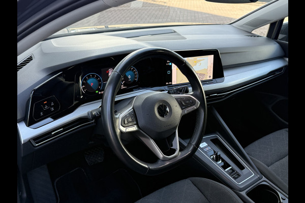 Volkswagen Golf 1.0 eTSI 110pk DSG | Acc | Navi | Camera