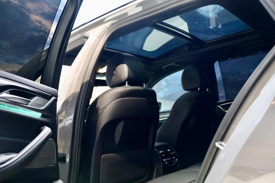 BMW 5 Serie Touring 530e High Ex M Sport|HuD|PANO|BerninaGrey