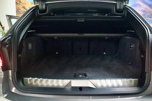 BMW 5 Serie Touring 530e High Ex M Sport|HuD|PANO|BerninaGrey