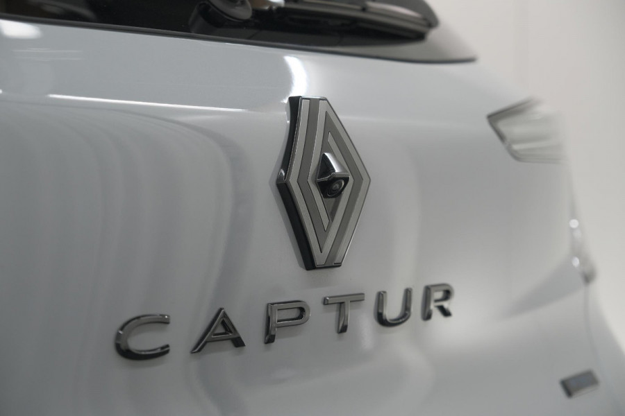 Renault Captur 1.8 E-Tech full hybrid 160 esprit Alpine | 360 Camera | Adaptieve Cruise Control | Dodehoekdetectie | Stuurwielverwarming