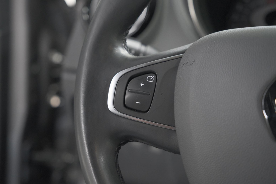 Renault Captur TCe 150 EDC Intens | Camera | Dodehoekdetectie | R-Link Navigatie | Parkeersensoren