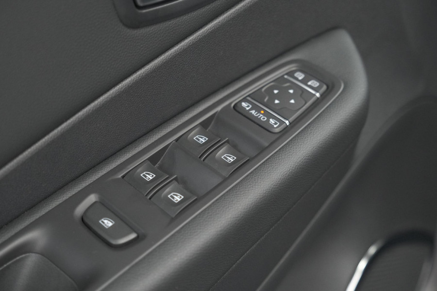 Renault Captur TCe 150 EDC Intens | Camera | Dodehoekdetectie | R-Link Navigatie | Parkeersensoren