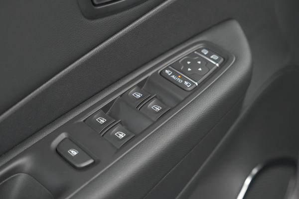 Renault Captur TCe 150 EDC Intens | Camera | Dodehoekdetectie | R-Link Navigatie | Parkeersensoren