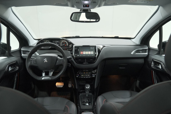 Peugeot 2008 PureTech 110 EAT6 GT Line | Trekhaak | Panoramadak | Apple Carplay | Parkeersensoren