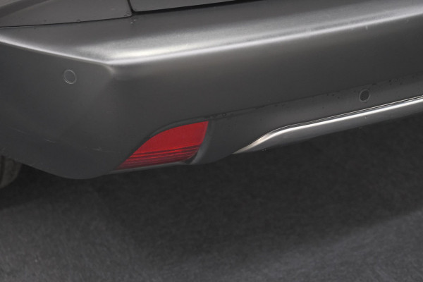 Peugeot 2008 PureTech 110 EAT6 GT Line | Trekhaak | Panoramadak | Apple Carplay | Parkeersensoren